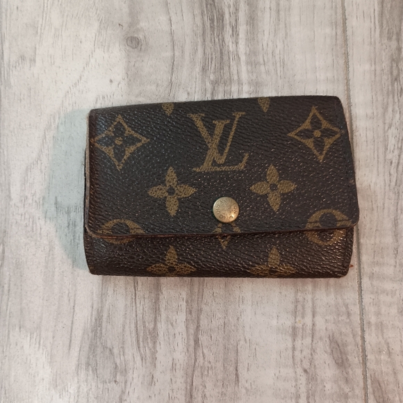 Louis Vuitton Key Case Monogram Multicle - Picture 1 of 8